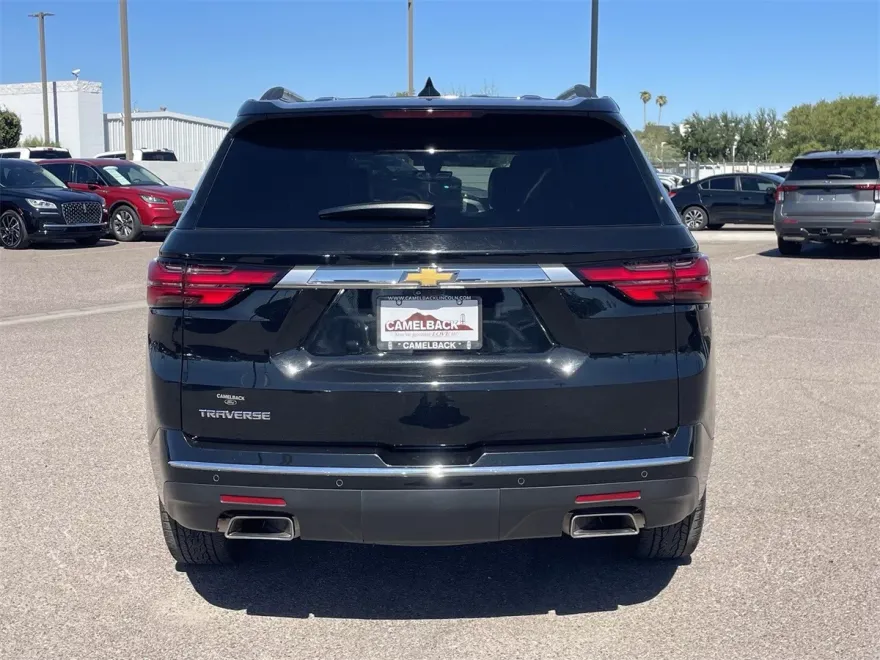 2023 Chevrolet Traverse High Country photo 1
