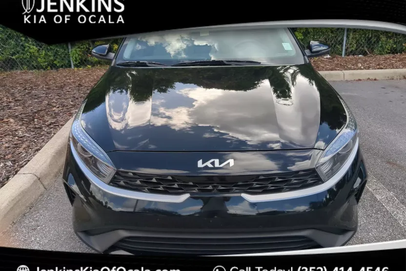 2022 Kia Forte LXS photo 1