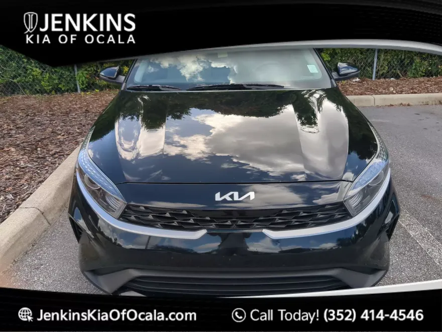 2022 Kia Forte LXS photo 1