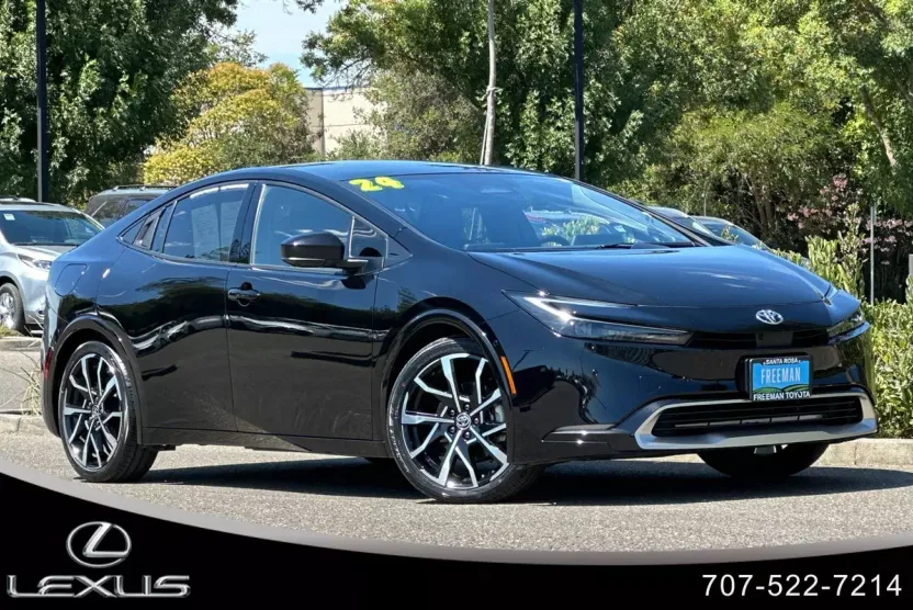 2024 Toyota Prius Prime SE photo 1