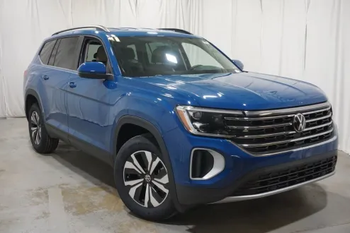 2025 Volkswagen Atlas SE photo 2