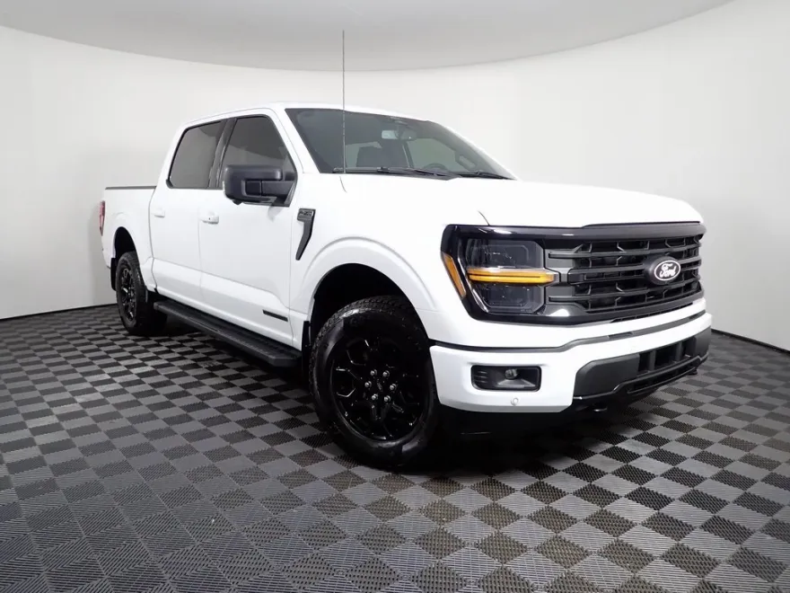 2024 Ford F-150 XLT photo 1