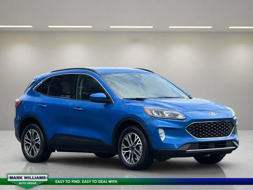 2020 Ford Escape SEL photo 1