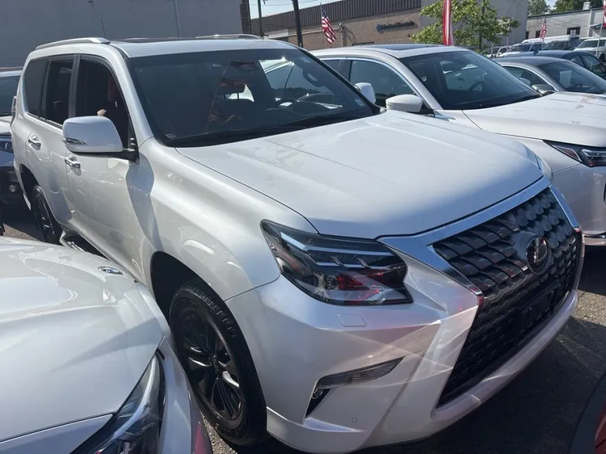 2023 Lexus GX 460 photo 1