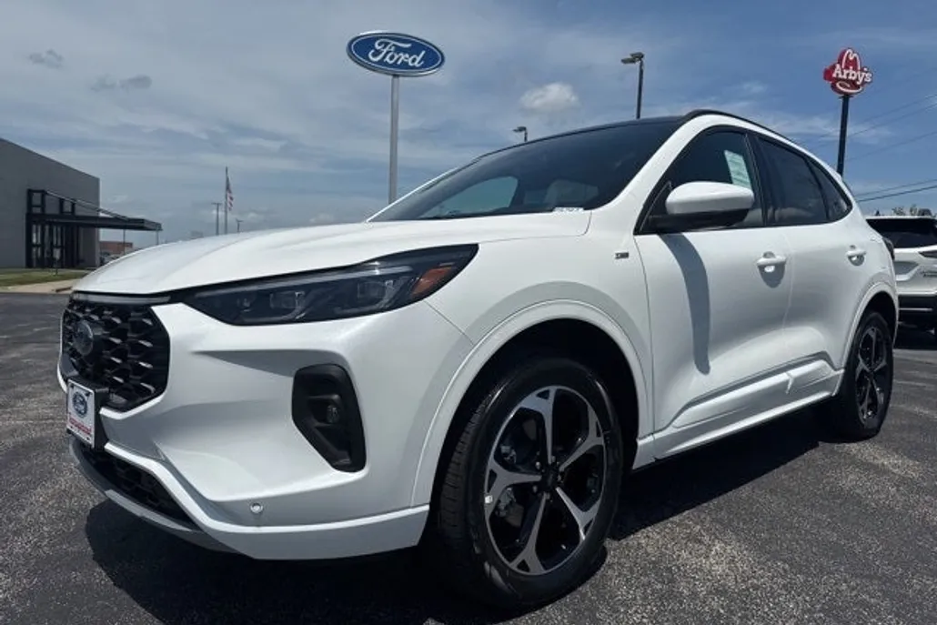 2025 Ford Escape Hybrid ST-Line Elite photo 1