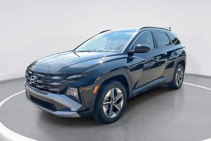2025 Hyundai Tucson SE photo 1