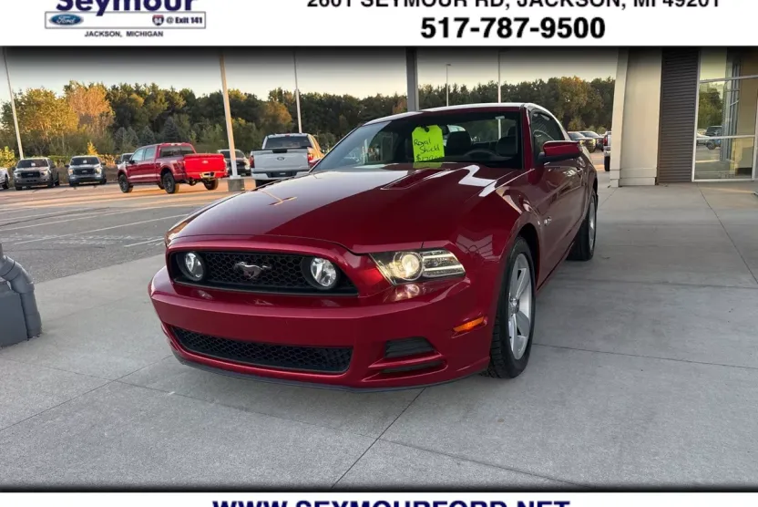 2013 Ford Mustang GT Premium photo 1