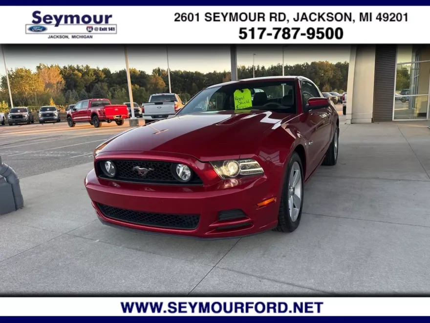 2013 Ford Mustang GT Premium photo 1