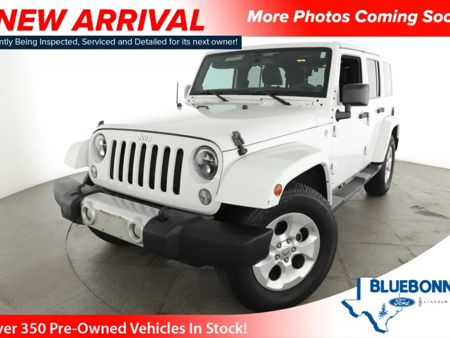 2014 Jeep Wrangler Unlimited Sahara photo 1