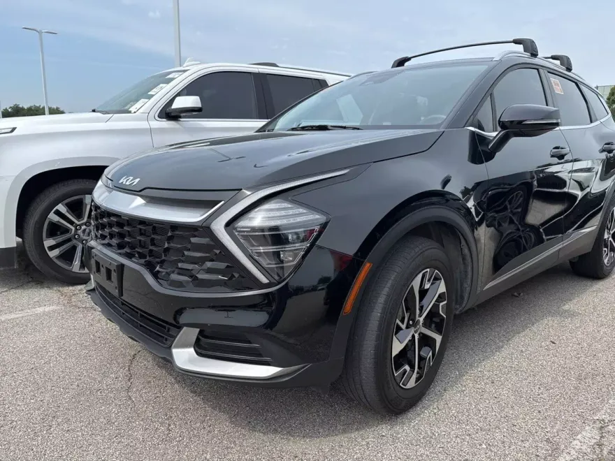 2024 Kia Sportage EX photo 1