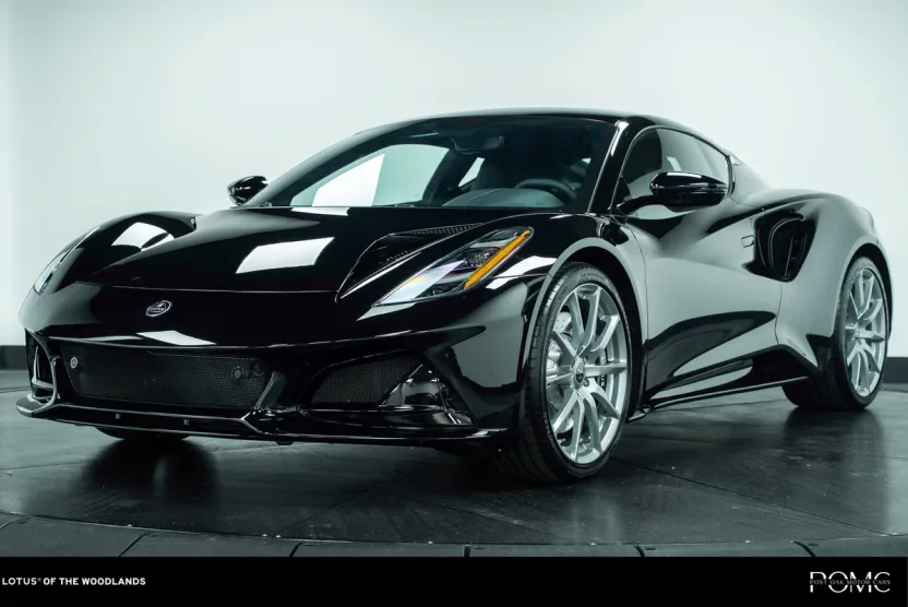 2025 Lotus Emira Base photo 1