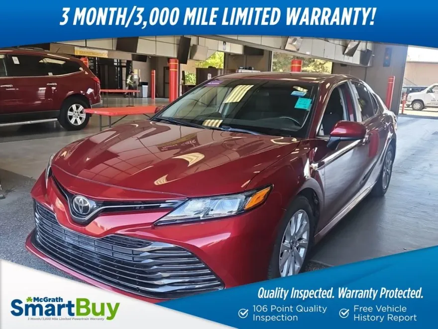 2019 Toyota Camry LE photo 1