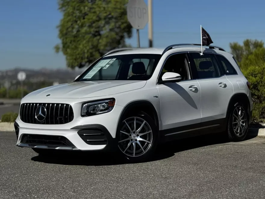 2022 Mercedes Benz GLB AMG 35 photo 1
