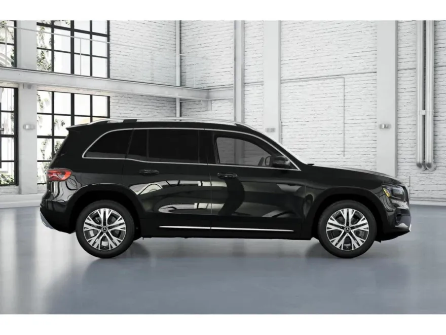 2026 Mercedes Benz GLB 250 photo 1