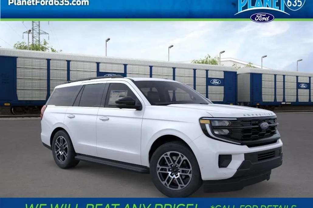 2025 Ford Expedition photo 1