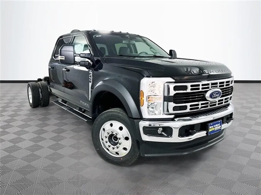 2026 Ford F-450 XLT photo 1