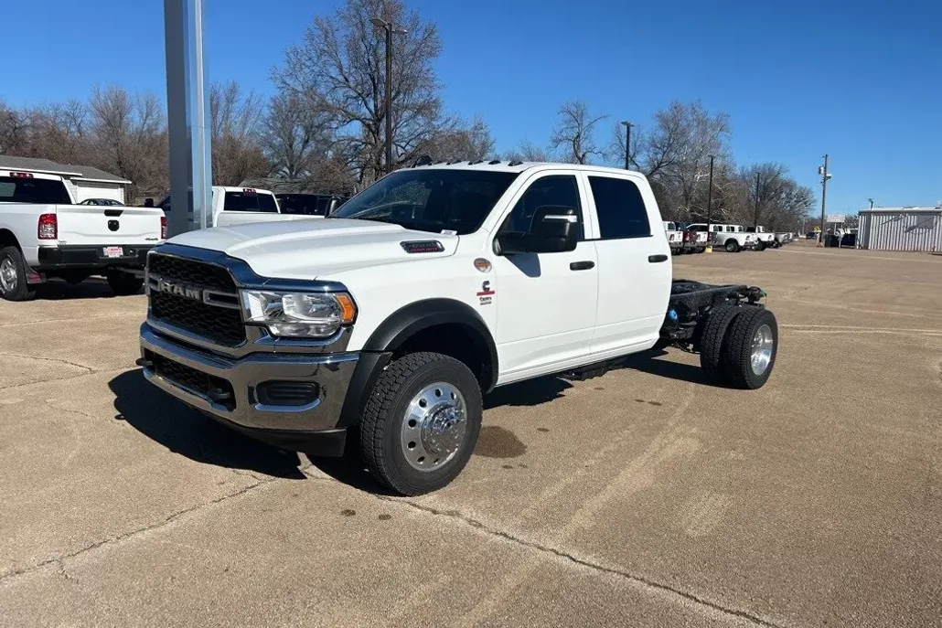 2024 Ram 4500 Tradesman photo 1