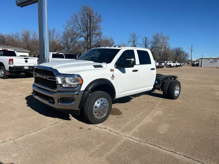 2024 Ram 4500 Tradesman photo 1