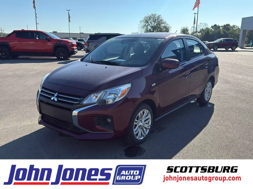 2024 Mitsubishi Mirage G4 LE photo 1