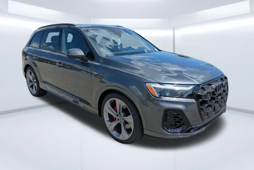2026 Audi Q7 Prestige photo 1