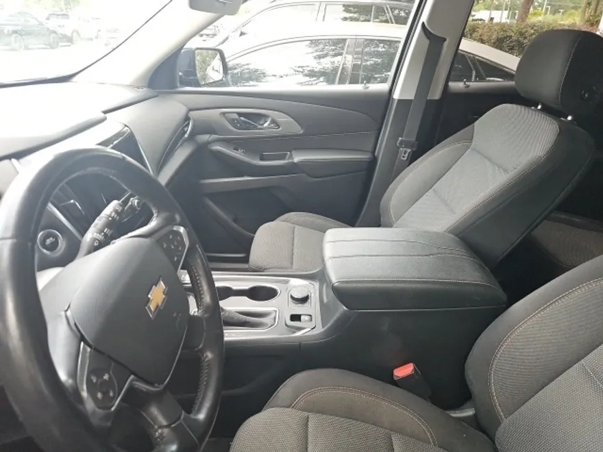2020 Chevrolet Traverse Cloth 1LT photo 1