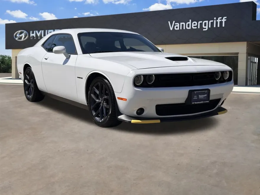 2022 Dodge Challenger R/T photo 1