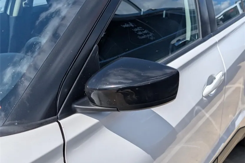 2022 Nissan Kicks SV photo 1
