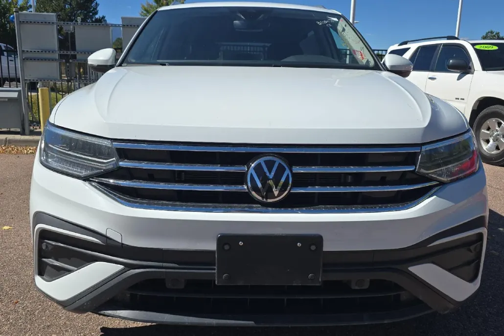 2024 Volkswagen Tiguan SE Wolfsburg Edition photo 1