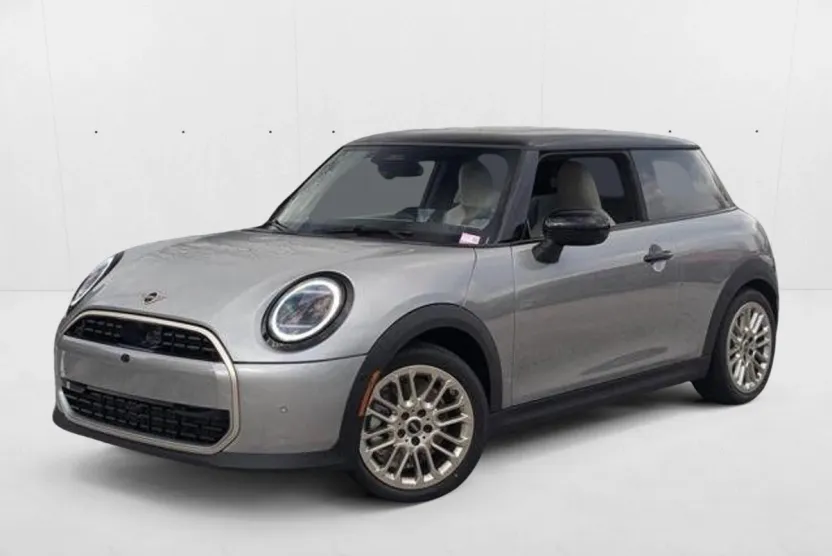 2025 Mini Cooper 2 Door Hardtop Iconic photo 1