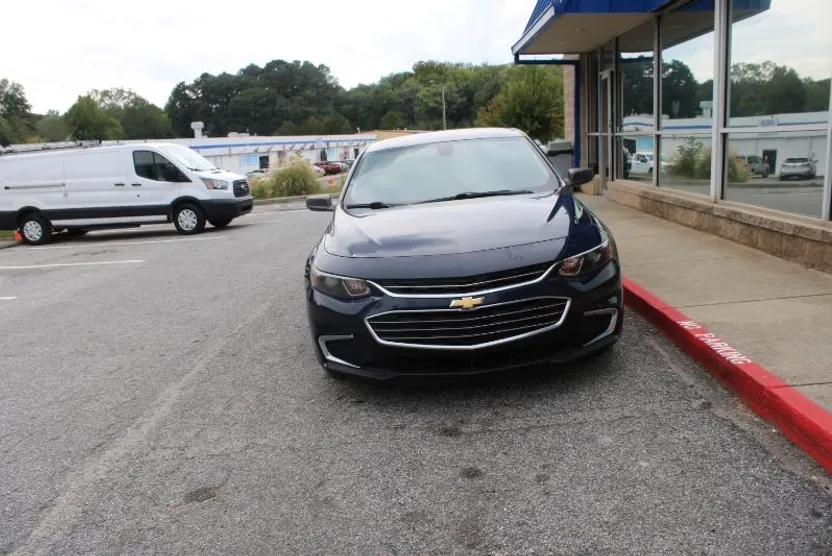 2018 Chevrolet Malibu photo 1