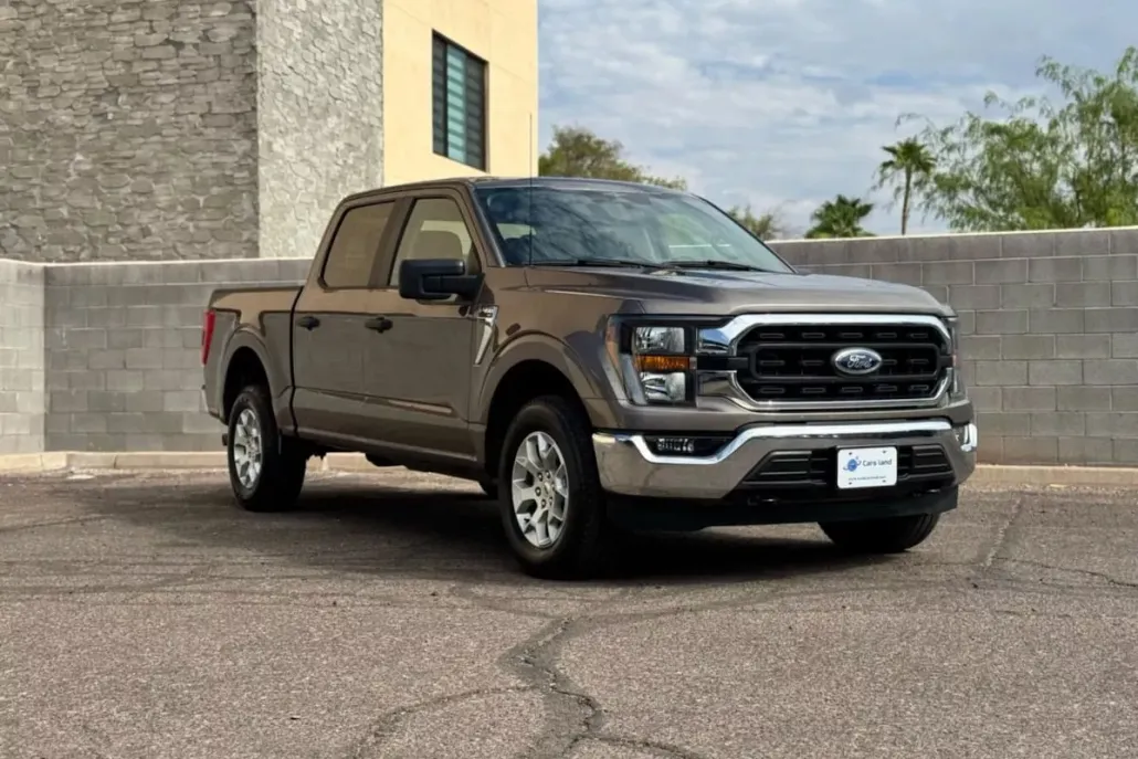 2023 Ford F-150 XLT photo 1
