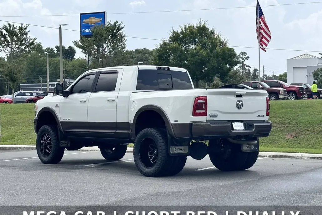 2024 Ram 3500 Longhorn photo 1