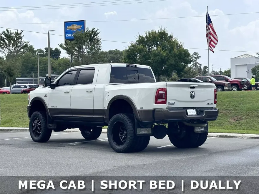 2024 Ram 3500 Longhorn photo 1