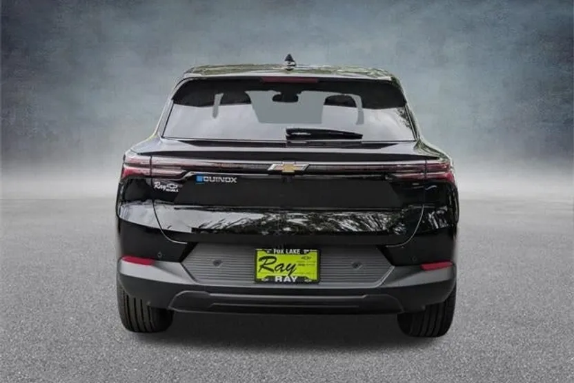 2026 Chevrolet Equinox EV 1LT photo 1