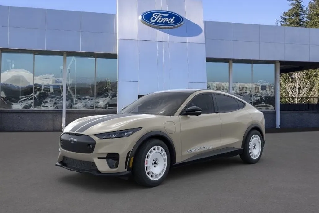 2025 Ford Mustang Mach-E GT photo 1