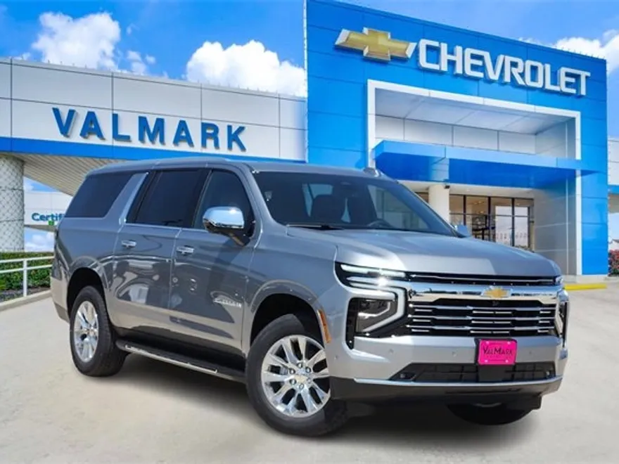 2026 Chevrolet Suburban Premier photo 1