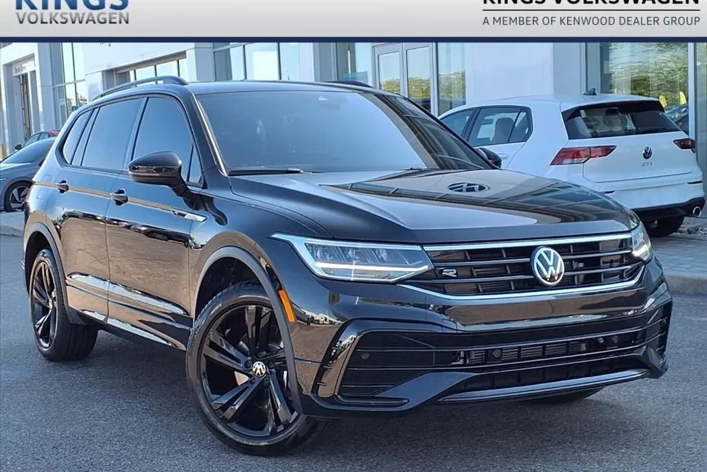 2024 Volkswagen Tiguan SE R-Line Black photo 1