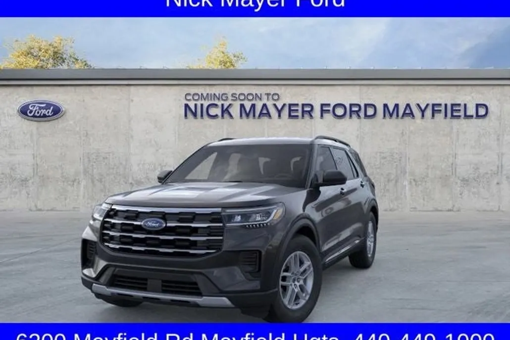 2025 Ford Explorer photo 1