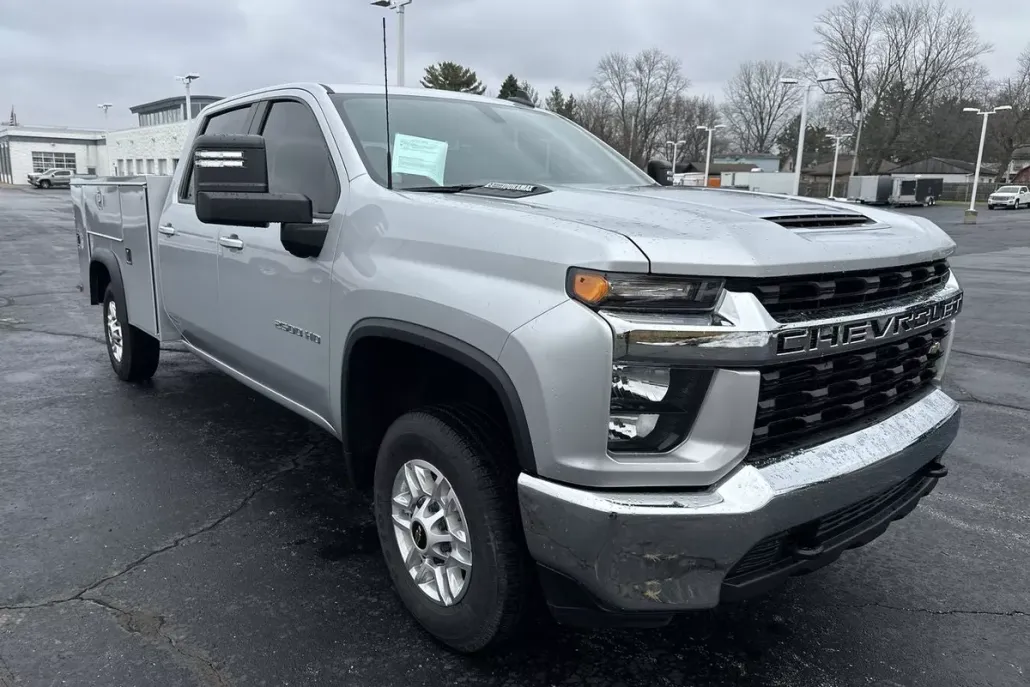 2023 Chevrolet Silverado 2500HD LT photo 1