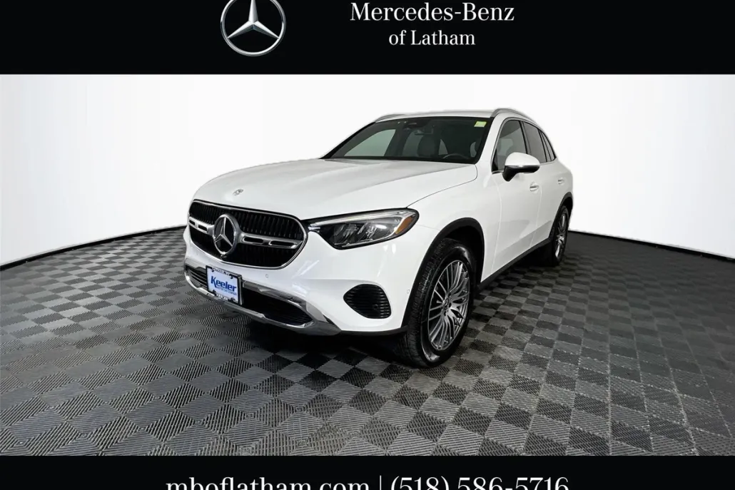 2025 Mercedes Benz GLC 300 4MATIC photo 1