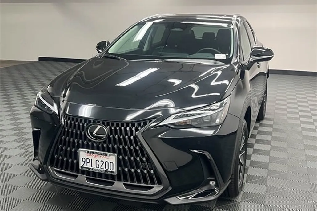 2025 Lexus NX 350h Premium photo 1