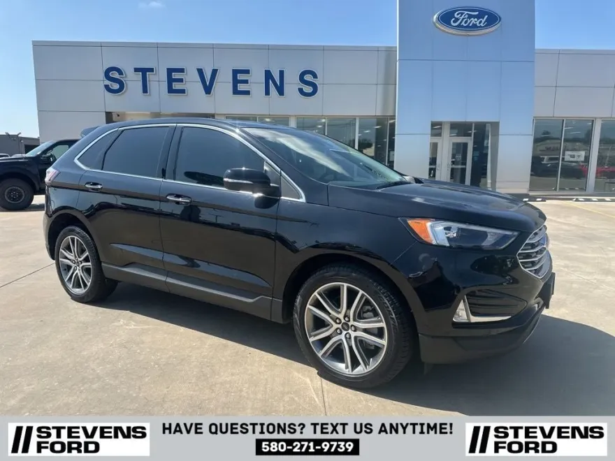 2024 Ford Edge Titanium photo 1