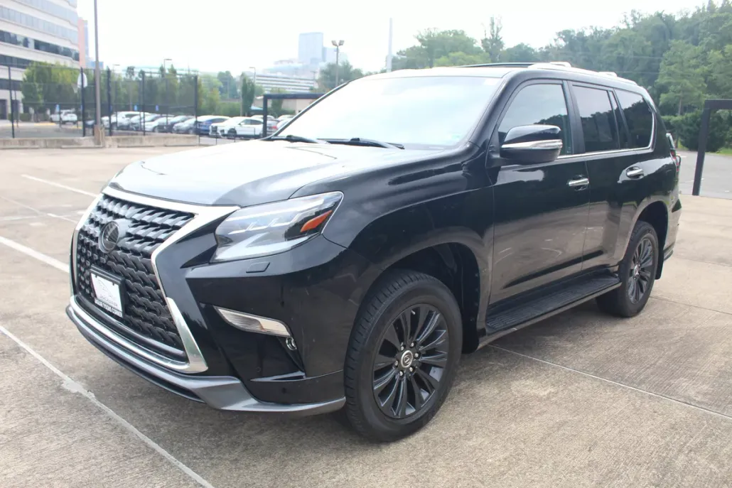 2023 Lexus GX 460 Luxury photo 1
