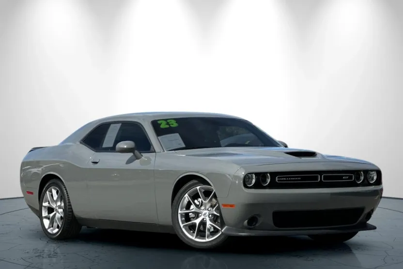 2023 Dodge Challenger GT photo 1