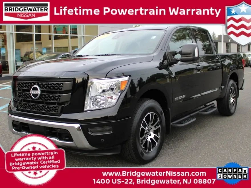 2024 Nissan Titan SV photo 1