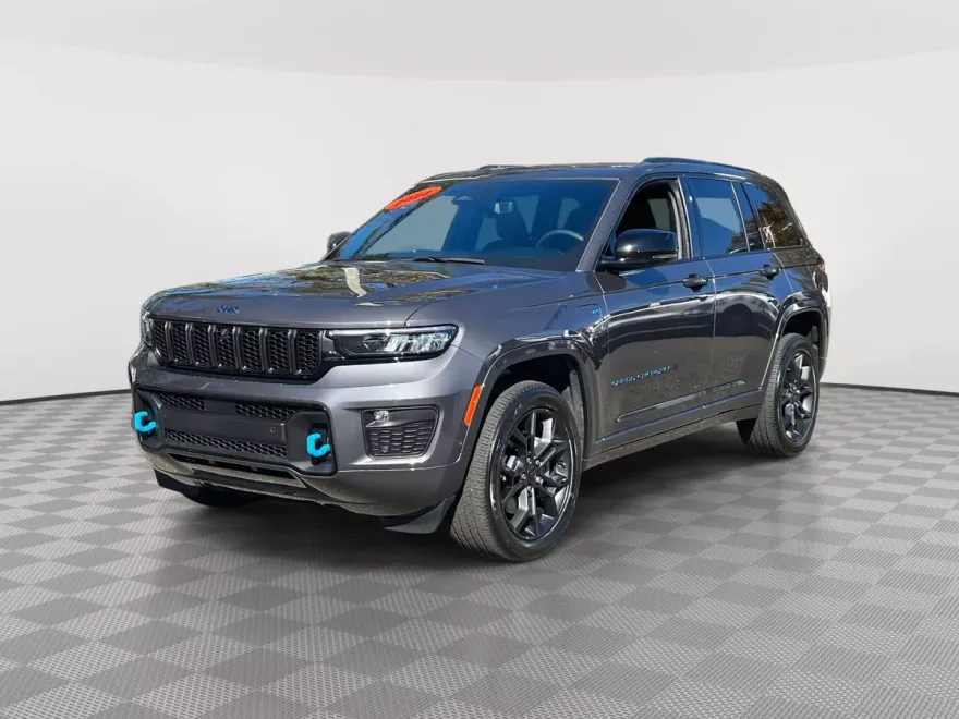 2024 Jeep Cherokee Limited 4xe photo 1