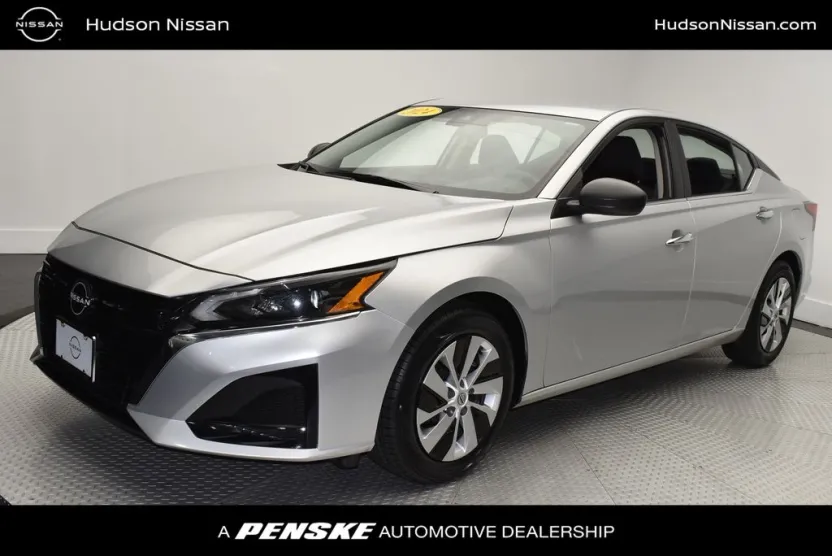 2024 Nissan Altima 2.5 S photo 1