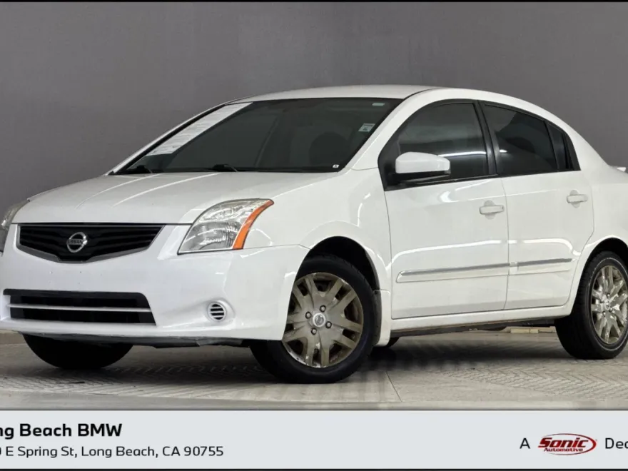 2011 Nissan Sentra 2.0 S photo 1