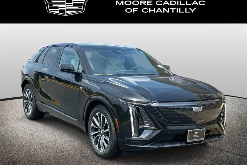 2025 Cadillac Lyriq Sport photo 1