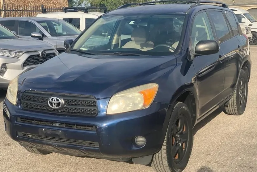 2007 Toyota RAV4 photo 1